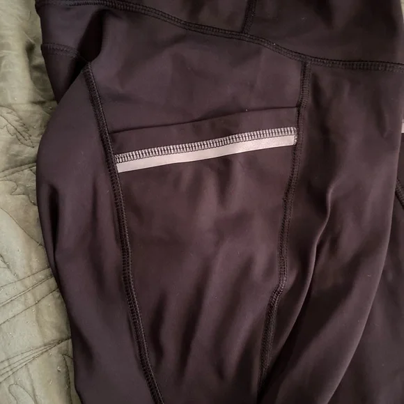 90 Degrees by Reflex Black Reflective Athleisure Leggings - Picture 2 of 3